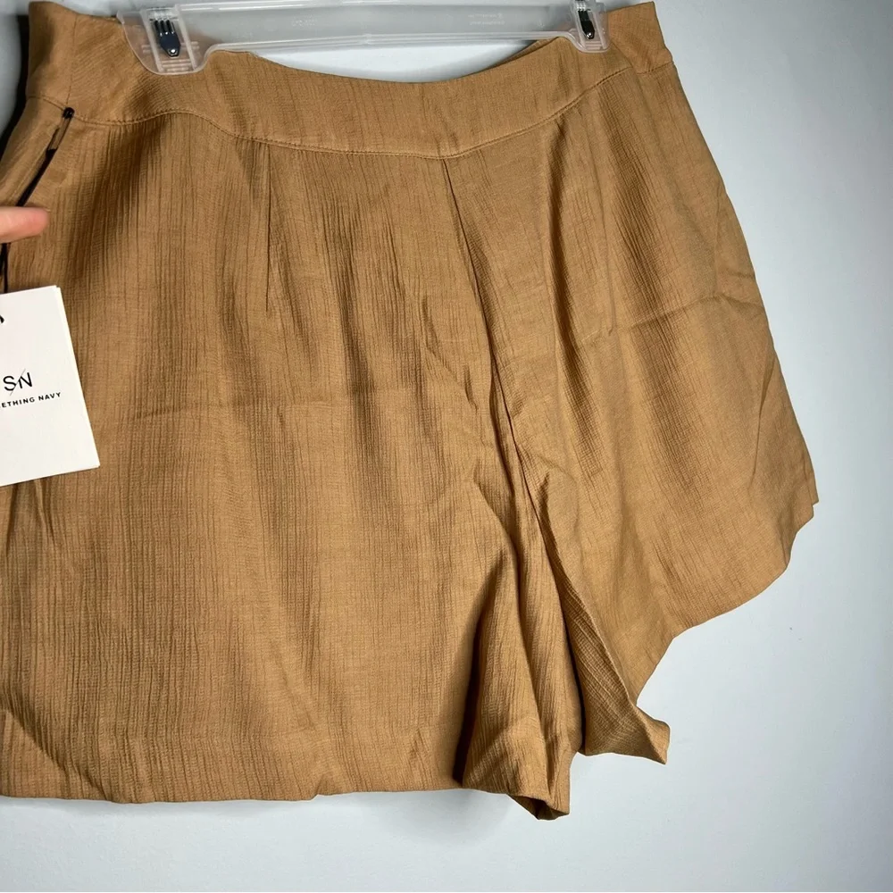 NWT Something Navy Drapey Shorts In Tan Praline‎ High Waist Tailored